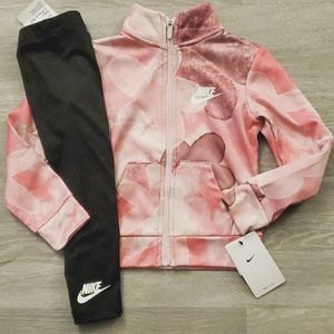 Girls Nike Set Size 4 NWT